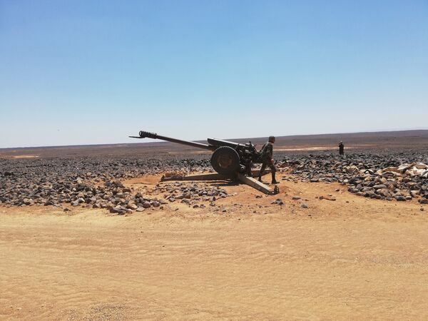 وحدات الجيش السوري تحكم قبضتها على آخر جيوب داعش ببادية السويداء وحدات الجيش السوري تحكم قبضتها على آخر جيوب داعش ببادية السويداء - سبوتنيك عربي