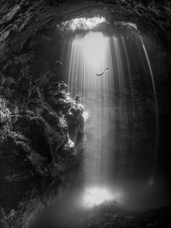 صورة للمصورة كارين سميث، الذي فاز بالمركز الثالث في فئة الزاوية العريضة لمجلة الصور تحت الماء لعام 2018 - سبوتنيك عربي