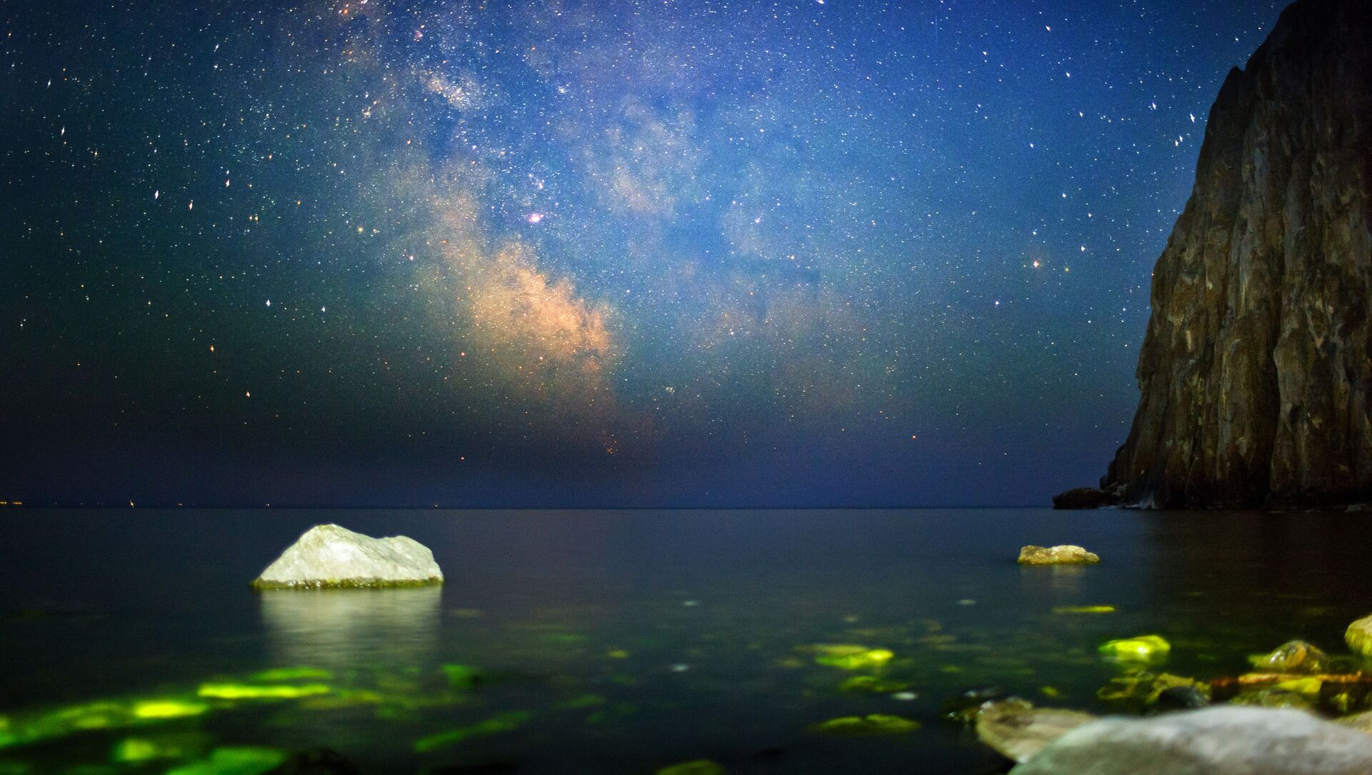 سماء الليل في خليج ساغان-زابا في بايكال - سبوتنيك عربي, 1920, 15.11.2021