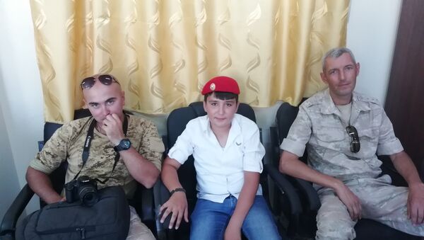 طفل سوري يطرب جنرالا روسيا ببيت عتابا عن التلميذ أوباما - سبوتنيك عربي