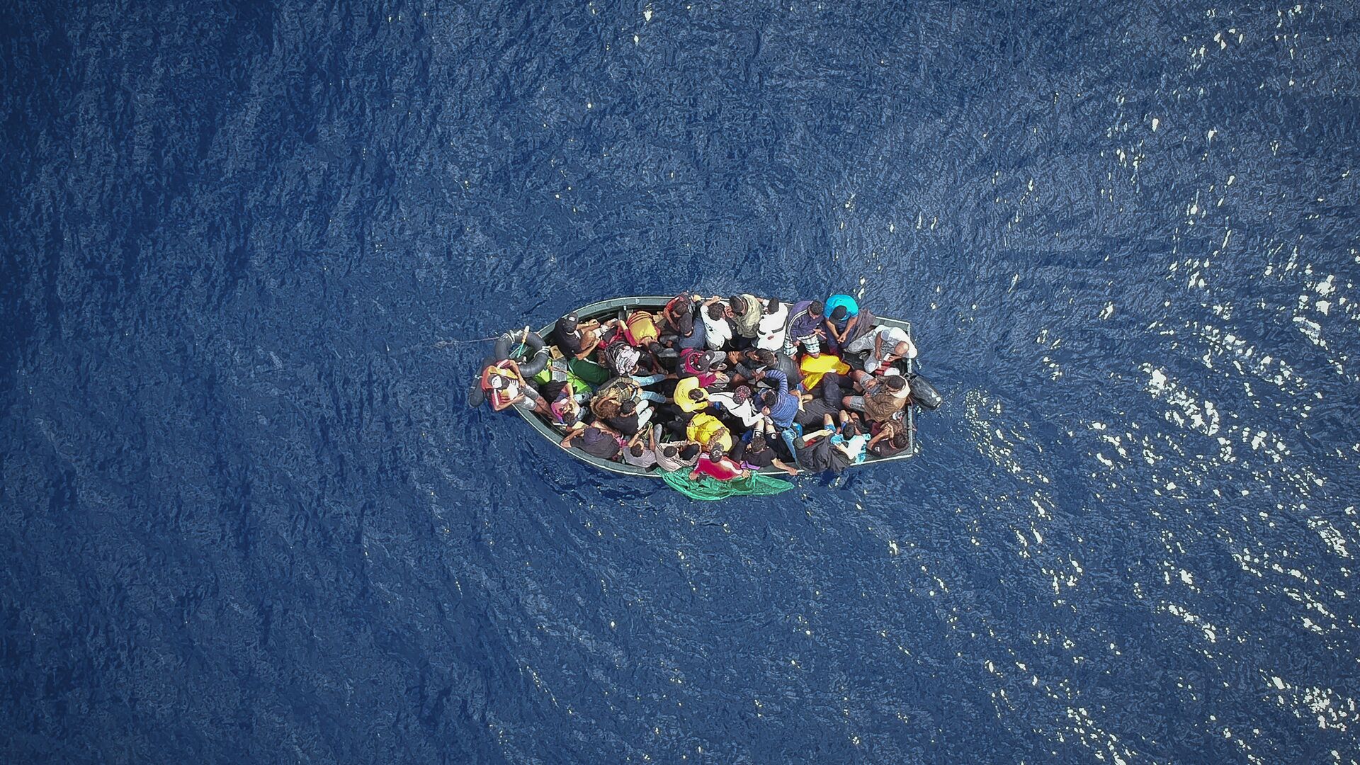 قارب يحمل مهاجرين في مضيق جبل طارق - سبوتنيك عربي, 1920, 28.11.2021