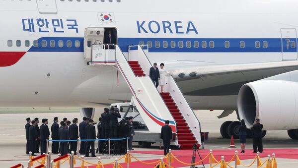 رئيس كوريا الجنوبية مون جا إن يصل بيونغ يانغ للمرة الثالثة للقاء زعيم كوريا الشمالية كيم جونغ أون، 18 سبتمبر/ أيلول 2018 - سبوتنيك عربي