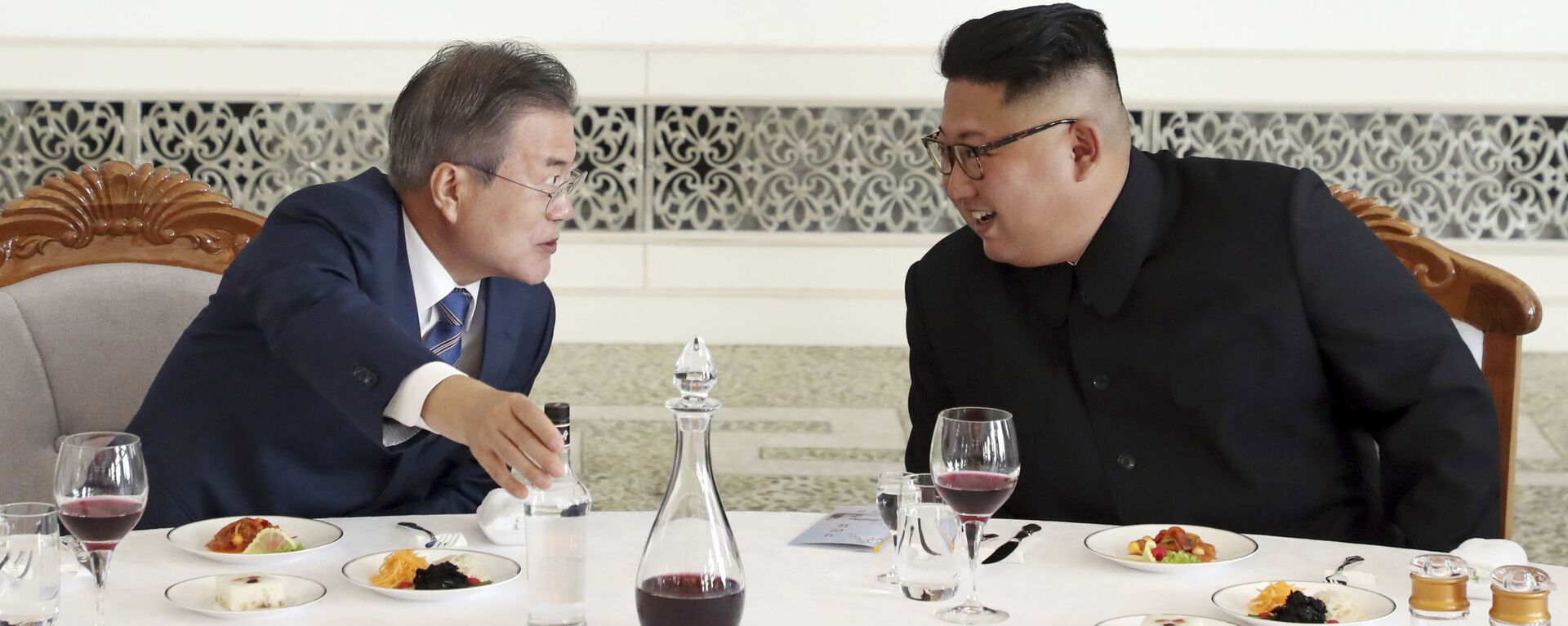 زيارة رئيس كوريا الجنوبية مون جاي-إن إلى كوريا الشمالية ولقاء زعيمها كيم جونغ أون في بيونغ يانغ، 19 سبتمبر/ أيلول 2018 - سبوتنيك عربي, 1920, 27.09.2021
