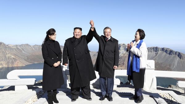رئيس كوريا الجنوبية وزعيم كوريا الشمالية - سبوتنيك عربي