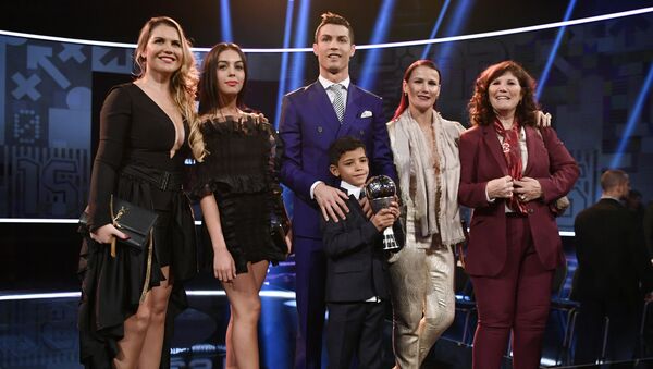 رونالدو مع عائلته - سبوتنيك عربي