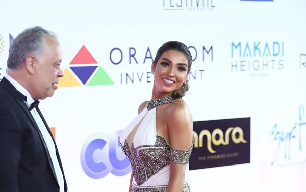 الممثلة المصرية روجينا في افتتاح مهرجان الجونة السينمائي، 20 سبتمبر/أيلول 2018 - سبوتنيك عربي