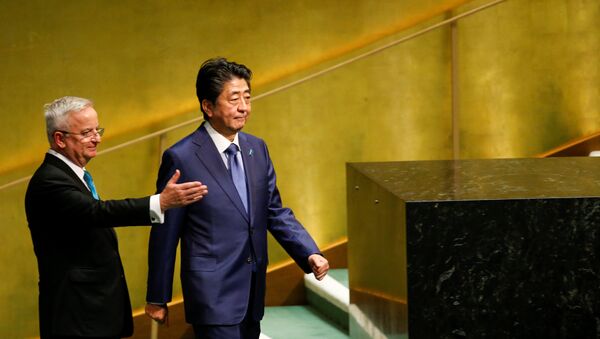 رئيس الوزراء الياباني شينزو آبي - سبوتنيك عربي