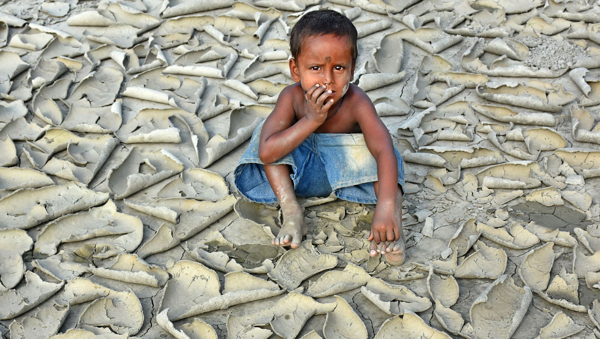 صورة بعنوان الجفاف للمصور الهندي تشيموني بيسواس، الفائز بجائزة في فئة تغيرات المناخ - سبوتنيك عربي, 1920, 23.07.2021
