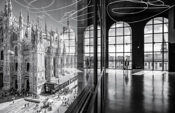 صورة بعنوان Novecento's reflections (انعكاسات القرن العشرين)، من قبل المصور ماركو تاغليارينو من إيطاليا، الذي دخل ضمن قائمة المرشحين النهائيين لمسابقة جوائز فن التصوير المعماري 2018 في فئة حس المكان - سبوتنيك عربي