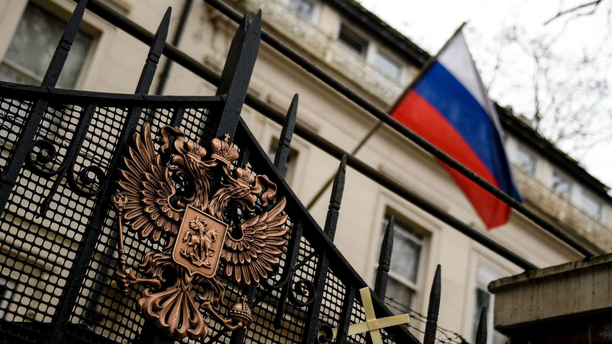 السفارة الروسية في لندن: الخطط الغربية لزعزعة استقرار روسيا باءت بالفشل