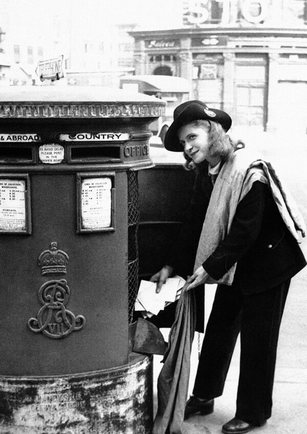 ساعية بريد في لندن، 1942 - سبوتنيك عربي