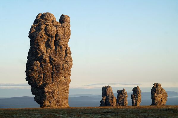 صخور منبوبونيور (Manpupuner rock formations)، روسيا - سبوتنيك عربي