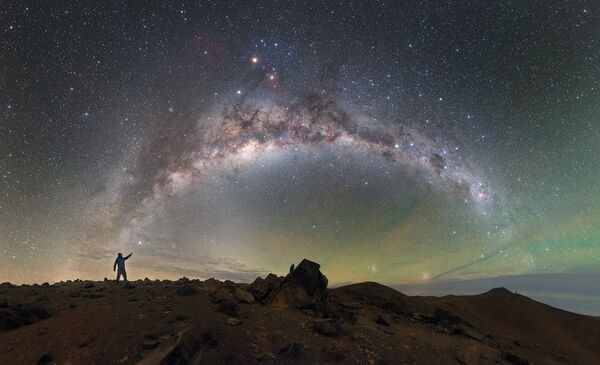 درب التبانة فوق مرصد بارانال في صحراء أتاكاما، تشيلي - سبوتنيك عربي