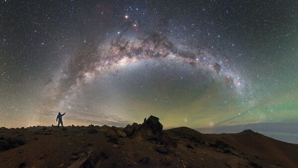 درب التبانة فوق مرصد بارانال في صحراء أتاكاما، تشيلي - سبوتنيك عربي