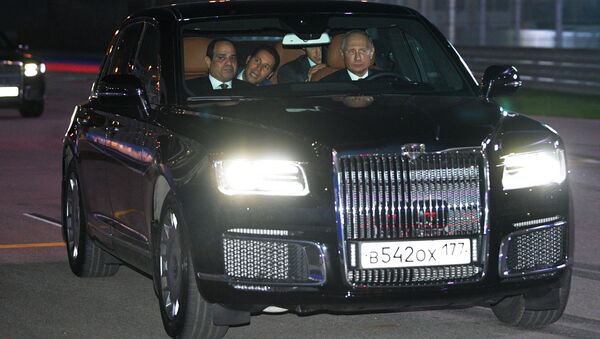 بوتين يصطحب السيسي بجولة في سيارته الجديدة - سبوتنيك عربي
