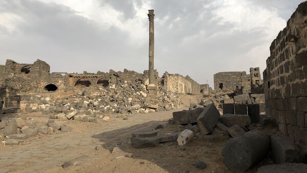ركام مدينة بصرى في محافظة درعا، سوريا - سبوتنيك عربي