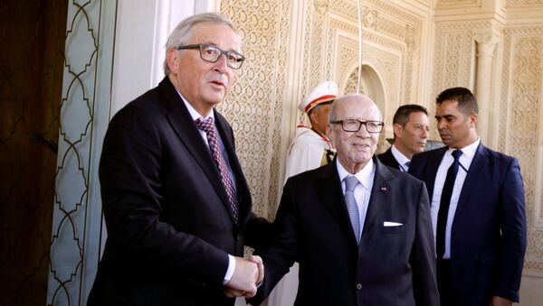 الرئيس التونسي الباجي قايد السبسي مع رئيس المفوضية الأوروبية جان كلود يونكر - سبوتنيك عربي