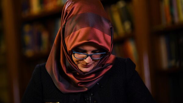خديجة جنكيز خطيبة الصحفي السعودي جمال خاشقجي في حوارها مع رويترز، 29 أكتوبر/تشرين الأول 2018 - سبوتنيك عربي