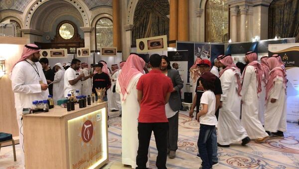 معرض العطور العصرية والنادرة في السعودية - سبوتنيك عربي