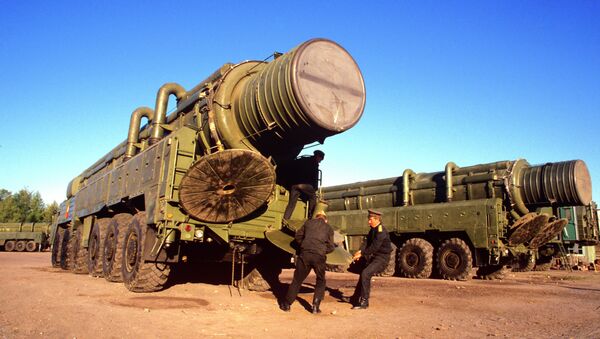 قاذفة صواريخ متوسطة المدى إر سي دي - 10 (إس إس - 20) - سبوتنيك عربي
