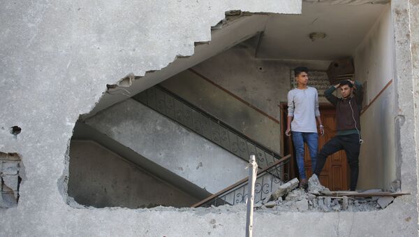 تداعيات قصف الطيران الإسرائيلي لمواقع في قطاع غزة، 12-13 نوفمبر/ تشرين الثاني 2018 - سبوتنيك عربي