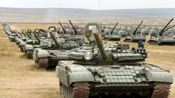 دبابات تي-72 وتي-80 - سبوتنيك عربي