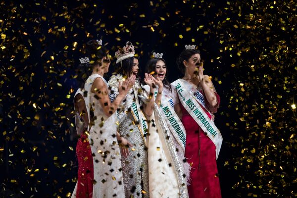 فوز مريم كلاريت فلازكو من فنزويلا بلقب ملكة جمال الأمم 2018 في طوكيو، اليابان 9 نوفمبر/ تشرين الثاني 2018 - سبوتنيك عربي