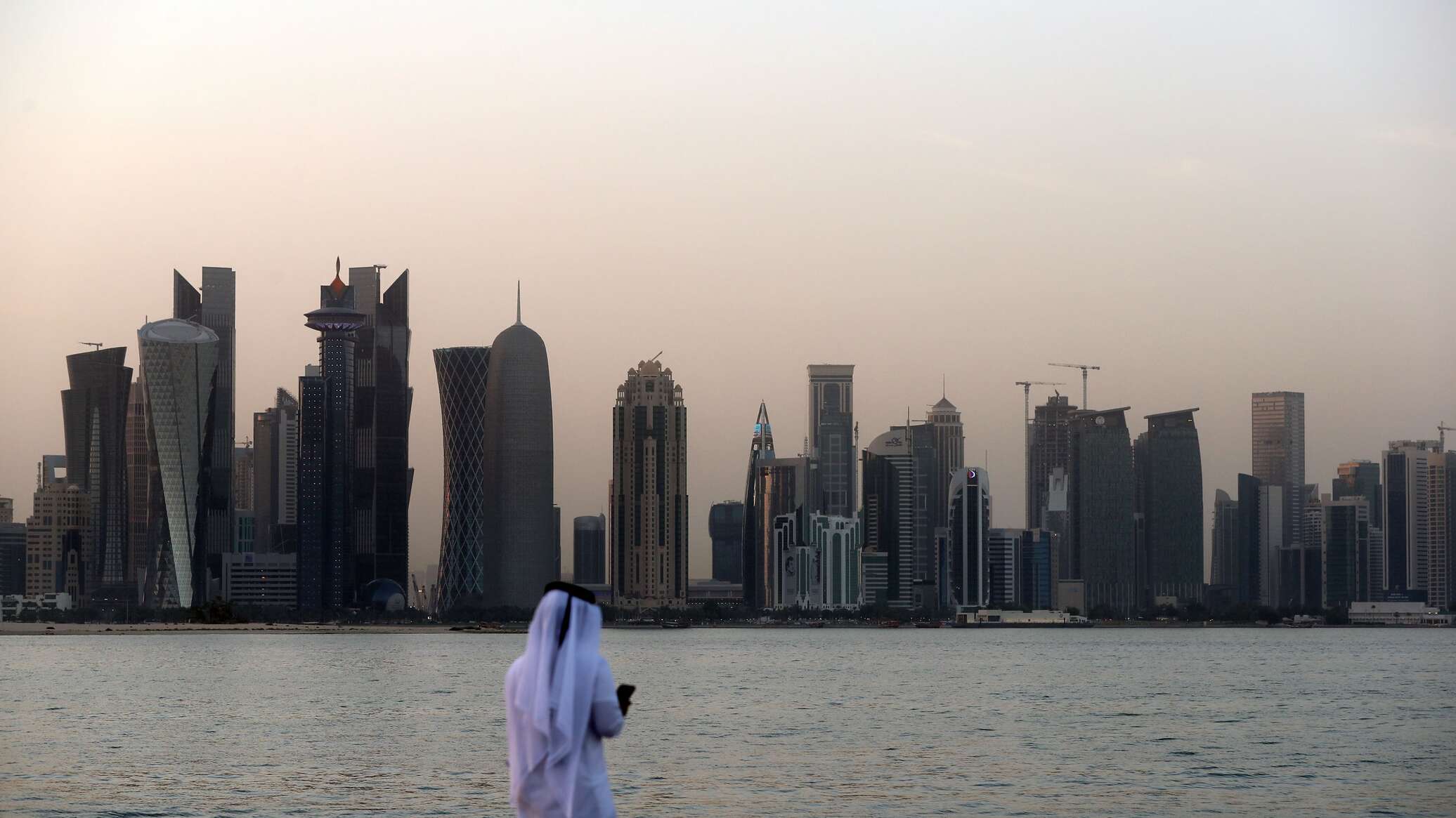 قطر تعلن تحويل الأموال الإيرانية المجمدة في كوريا الجنوبية كجزء من اتفاق إيراني أمريكي