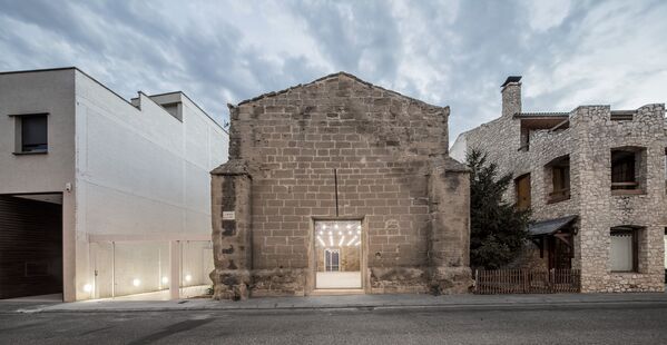 مشروع معماري لكنيسة The Ancient Church of Vilanova de la Barca ، الحاصل على جائزة RIBA AWARD for International Excellence - سبوتنيك عربي