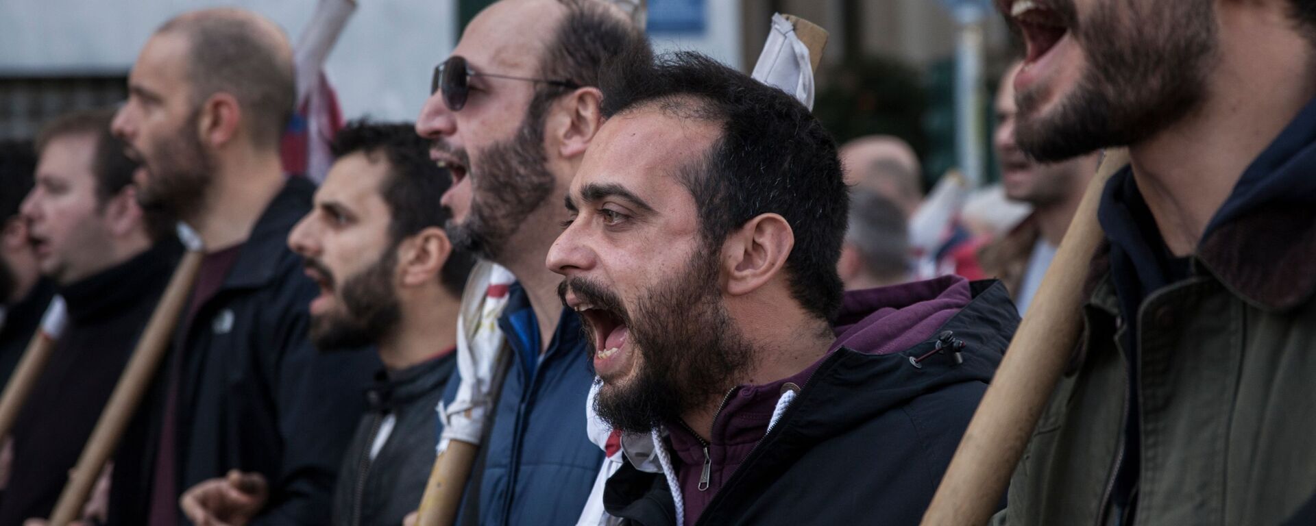 اضراب عام لمدة 24 ساعة من قبل عمال القطاع الخاص في أحد شوارع مدينة أثينا، اليونان - سبوتنيك عربي, 1920, 04.03.2023