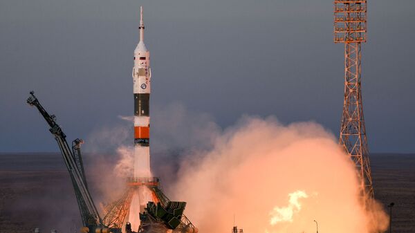 مركبة فضائية سويوز - ف غ تابعة لـ روس كوسموس الروسية من محطة بايكونور - سبوتنيك عربي