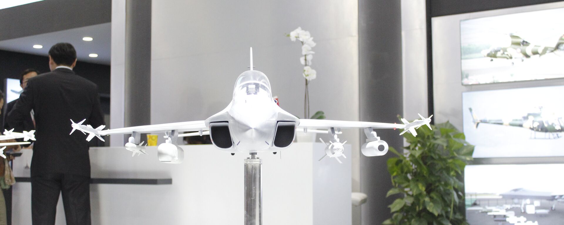 طائرات حربية صينية في معرض إيديكس 2018 - سبوتنيك عربي, 1920, 06.07.2022