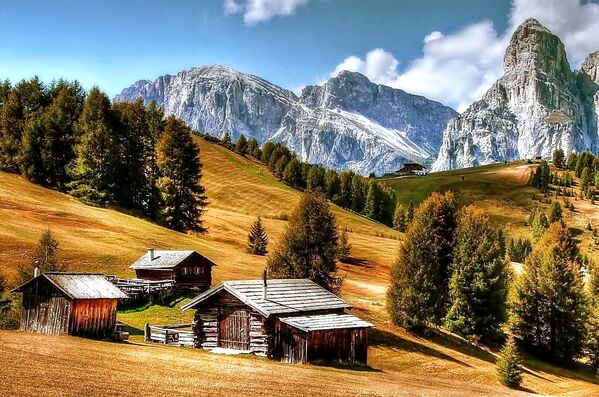 مشهد يطل على جبال دولوميت في إيطاليا - سبوتنيك عربي