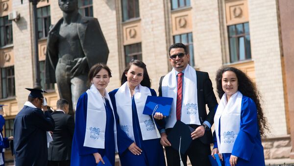 طلاب في جامعة الأورال الحكومية - سبوتنيك عربي