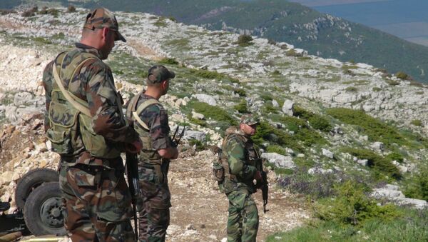 الجيش السوري يراقب المنحدرات في ريف اللاذقية ويقطع طريق التركستانيين شرقاً - سبوتنيك عربي