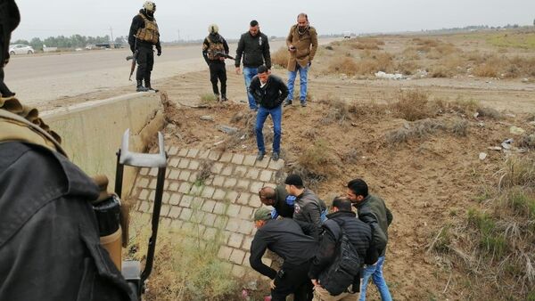 القوات العراقية تحبط هجوما إرهابيا كيمياويا وسط البلاد - سبوتنيك عربي
