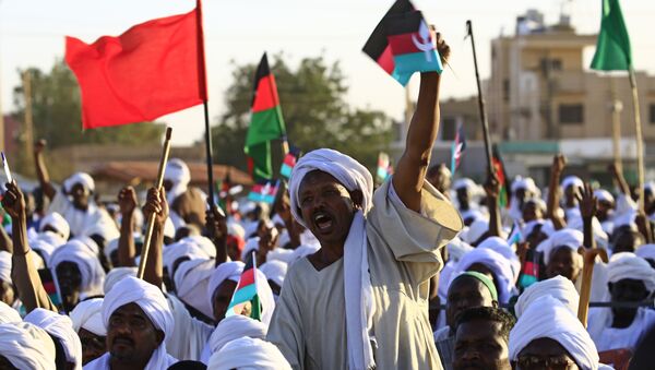 صورة أرشيفية من عام 2017 - أنصار الحزب المعارض الأمة في أم درمان، السودان 26 يناير/ كانون الثاني 2017 - سبوتنيك عربي