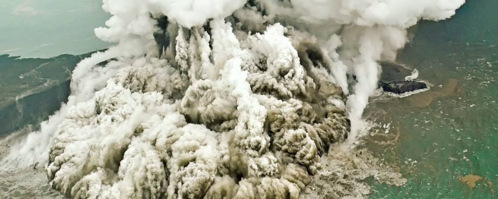 بركان آنكا كركاتو في إندونيسيا سبب تسونامي - سبوتنيك عربي, 1920, 17.09.2020