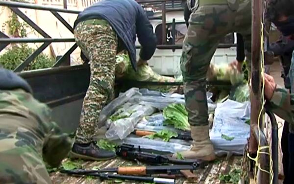الأمن السوري يضبط إرهابيين ينقلون أسلحة من درعا إلى القنيطرة - سبوتنيك عربي