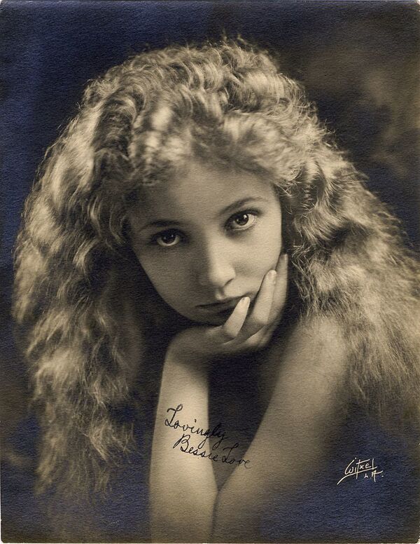 الممثلة الأمريكية للسينما الصامتة بيسي لاف، عام 1920 - سبوتنيك عربي
