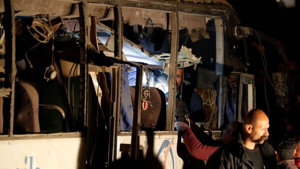 تفجير حافلة تقل سائحين في منطقة الهرم في مصر - سبوتنيك عربي