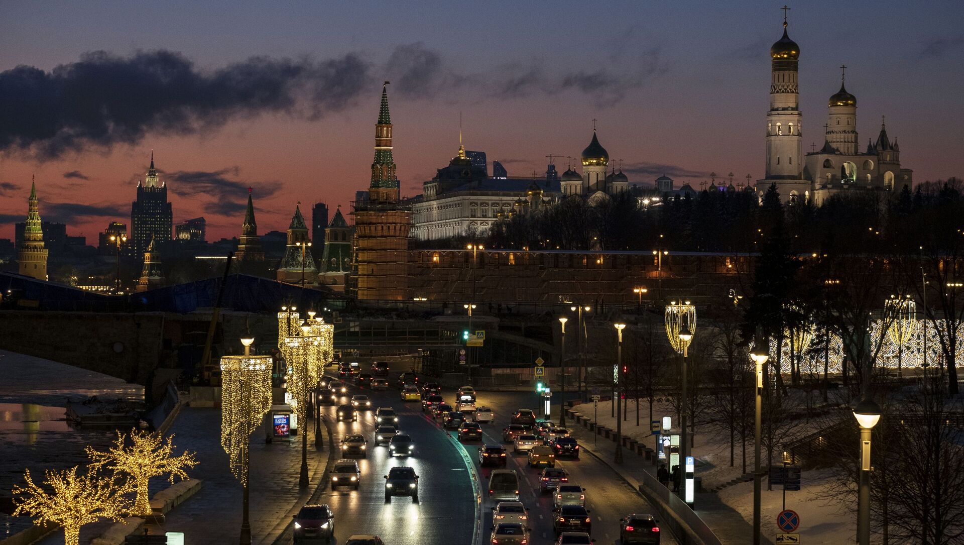 مدينة موسكو في فصل الشتاء 2019 - ضفة الكرملين على نهر موسكو - سبوتنيك عربي, 1920, 22.11.2021