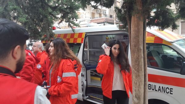 استلمت 16 سيارة إسعاف يابانية...الهلال الأحمر السوري: جاهزون لإرسال قوافل إلى الركبان - سبوتنيك عربي