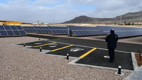 محطة لتوليد الكهرباء من الطاقة الشمسية، تبعد 20 كيلومترا عن دمشق، سوريا - سبوتنيك عربي