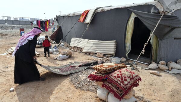 مخيم اللاجئين، النازحين السوريين من تدمر، في ريف حمص، سوريا - سبوتنيك عربي