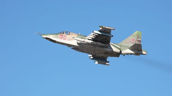المقاتلة الهجومية سو-25 إس إم3 خلال المناورات في منطقة كراسنودارسكي كراي، روسيا - سبوتنيك عربي
