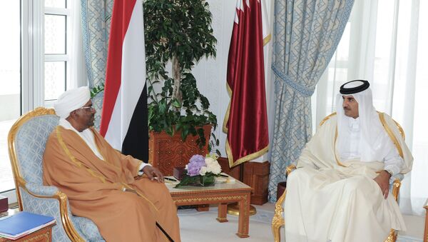 أمير قطر الشيخ تميم بن حمد آل ثاني يستقبل الرئيس السوداني عمر البشير - سبوتنيك عربي