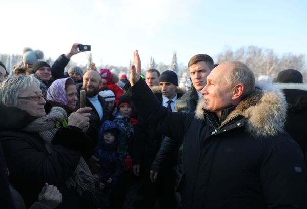 الرئيس فلاديمير بوتين يشارك في فعاليات الذكرى 75 لرفع الحصار عن ليننغراد من الحصار النازي (لينينغراد 1941-1943)، سان بطرسبورغ 27 يناير/ كانون الثاني 2019 - سبوتنيك عربي