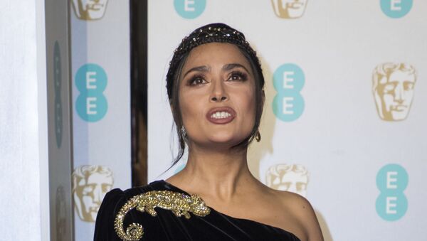 الممثلة سلمى حايك في مراسم توزيع جائزة بافتا (BAFTA) السينمائية في لندن، إنجلترا 10 فراير/ شباط 2019 - سبوتنيك عربي