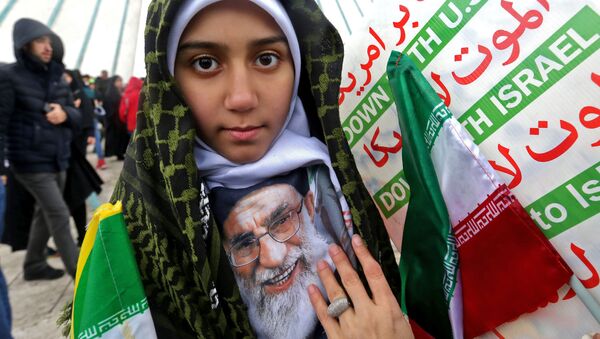 الذكرى الـ 40 على الثورة الإسلامية الإيرانية، اسقطا نظام الشاه في 1979، مسيرات في طهران، إيران 11 فبراير/ شباط 2019 - سبوتنيك عربي